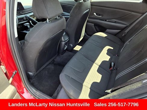 Used 2024 Hyundai Elantra SEL FWD image 14