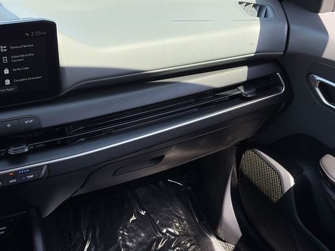 Certified 2025 Kia K4 FWD image 15