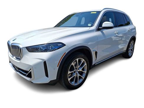 Used 2024 BMW X5 xDrive40i w/ Premium Package AWD/4WD image 3