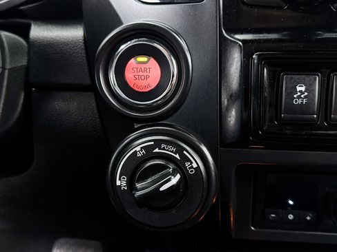 Used 2020 Nissan Titan PRO-4X w/ Pro-4x Convenience Package image 9