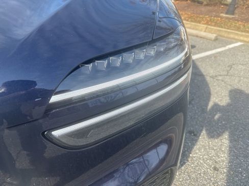 New 2026 Genesis GV70 2.5T image 3