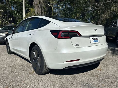 Used 2023 Tesla Model 3 Standard Range image 4