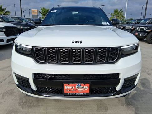 New 2025 Jeep Grand Cherokee L Summit AWD/4WD image 2