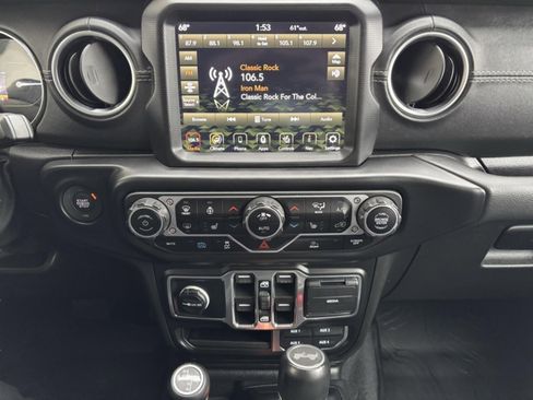 Used 2021 Jeep Wrangler Unlimited Sahara w/ Cold Weather Group image 12