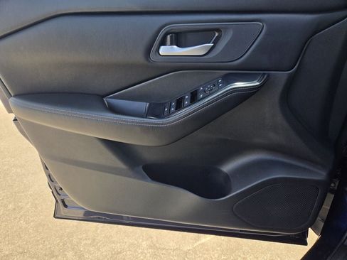 Used 2026 Nissan Rogue SV FWD image 25