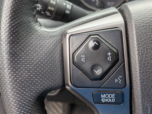 Used 2023 Toyota Tacoma TRD Off-Road image 18