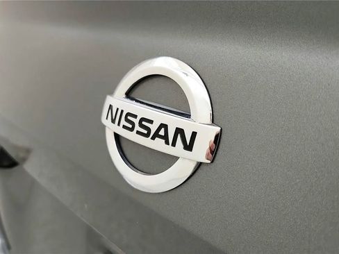 Used 2022 Nissan Altima 2.5 SV AWD/4WD image 16