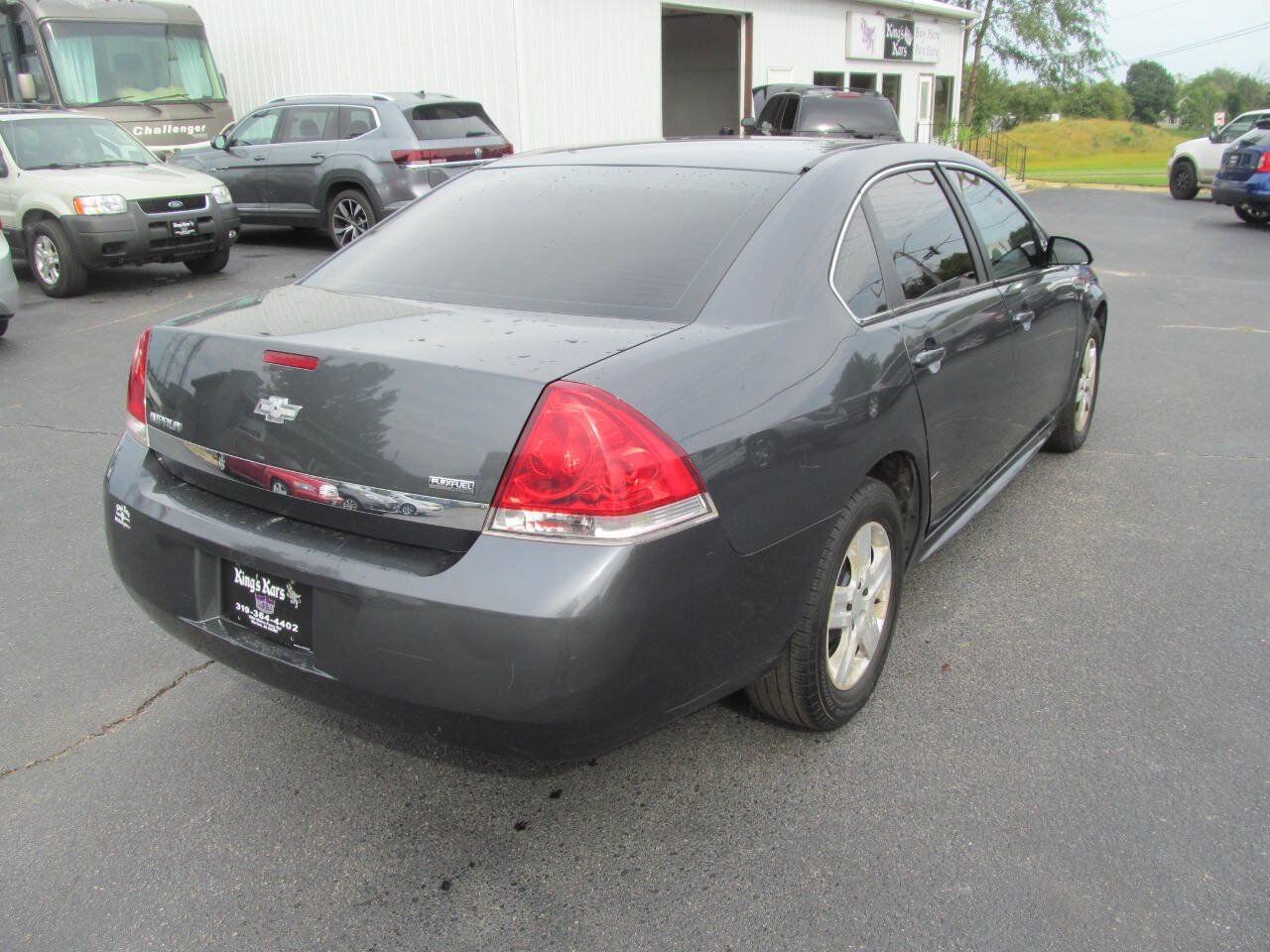 Used 2010 Chevrolet Impala LS FWD image 4