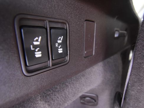 Used 2018 Lexus RX 350L Luxury image 18