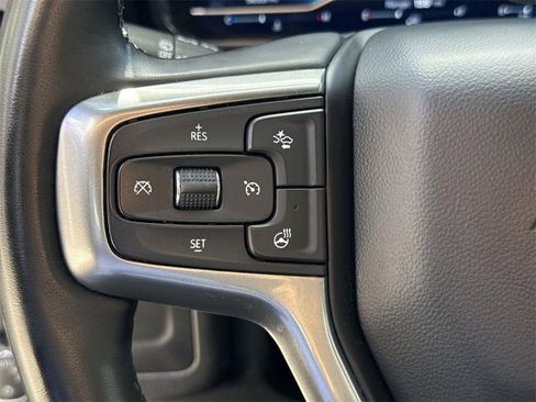 Used 2024 Chevrolet Suburban Premier image 35