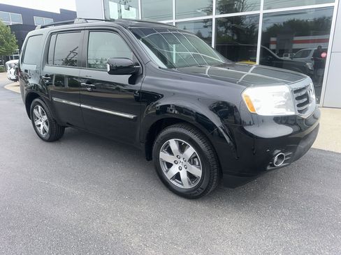 Used 2015 Honda Pilot Touring image 1