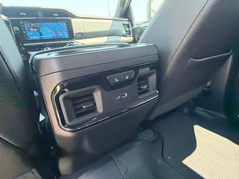 Certified 2025 GMC Sierra 2500 AT4 w/ AT4 Preferred Package AWD/4WD image 24