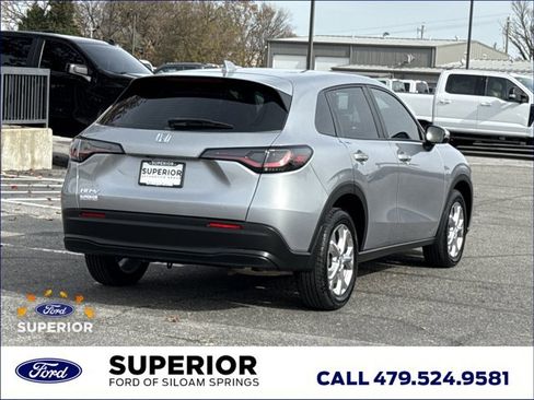 Used 2023 Honda HR-V LX image 3