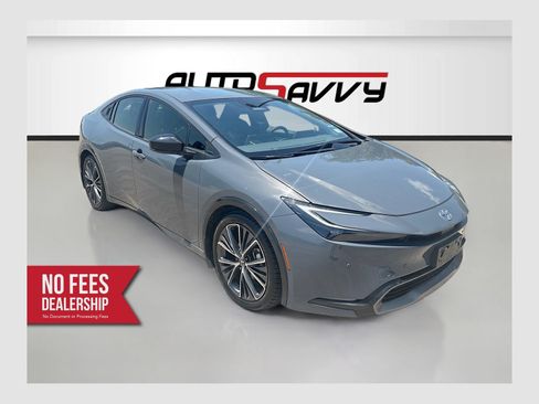 Used 2026 Toyota Prius XLE FWD image 1