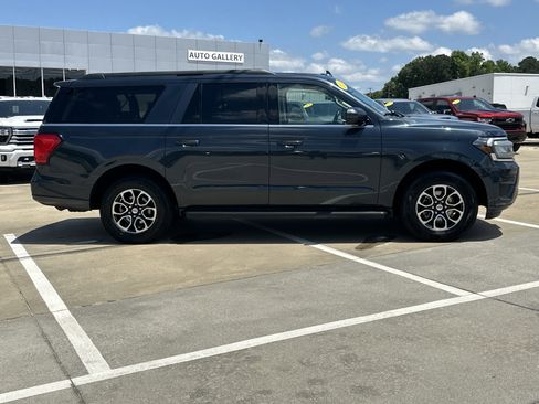 Used 2024 Ford Expedition Max XLT AWD/4WD image 7