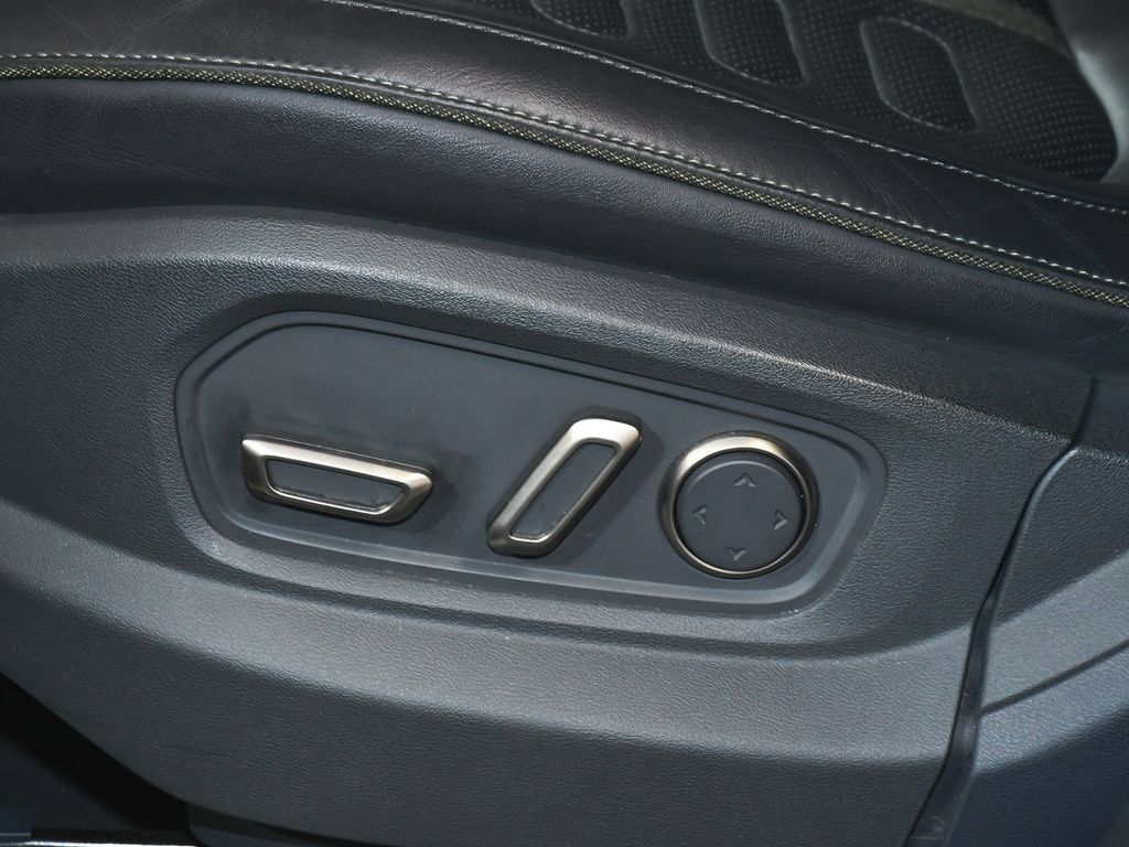 Used 2022 Rivian R1S Launch Edition Quad AWD/4WD image 40