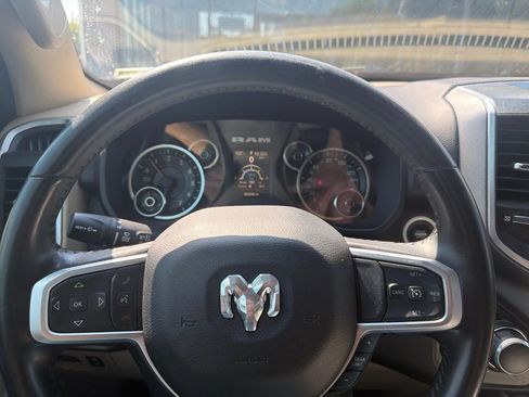 Used 2019 RAM 1500 Big Horn RWD image 3