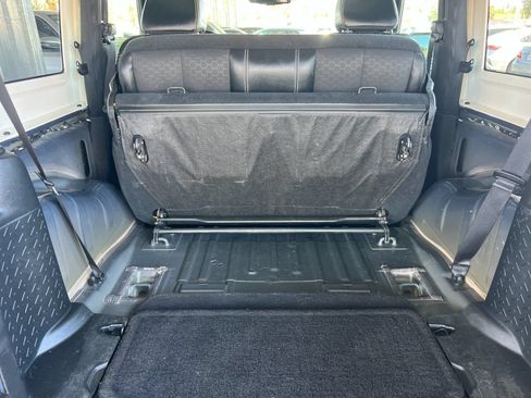 Used 2018 Jeep Wrangler Sport AWD/4WD image 14