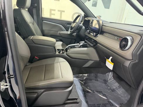New 2026 Chevrolet Colorado ZR2 w/ Technology Package AWD/4WD image 29