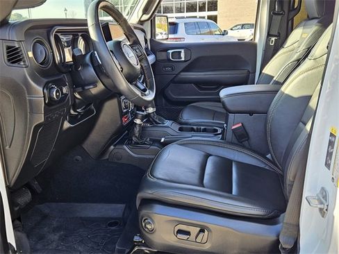 Used 2025 Jeep Wrangler Unlimited Rubicon 392 image 11