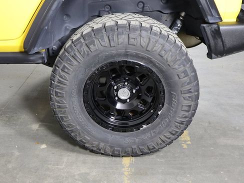 Used 2019 Jeep Wrangler Unlimited Rubicon AWD/4WD image 40