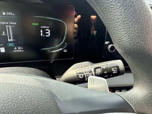 Used 2023 Kia Sportage LX image 29