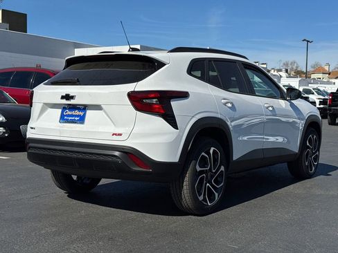 New 2026 Chevrolet Trax RS w/ Driver Confidence Package image 9