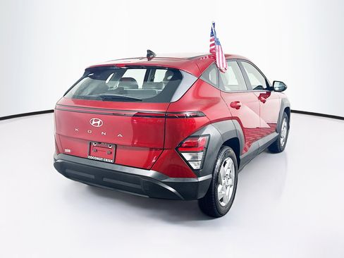 Used 2025 Hyundai Kona SE FWD image 3