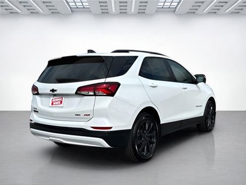 Used 2024 Chevrolet Equinox RS image 4