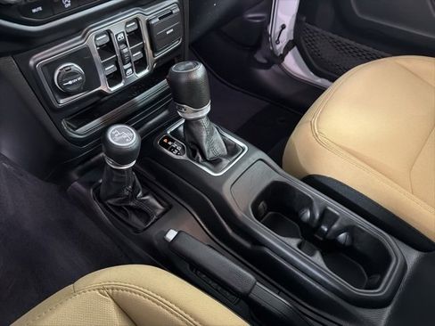 Certified 2023 Jeep Wrangler Sport S image 14