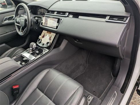 Used 2023 Land Rover Range Rover Velar R-Dynamic S image 19