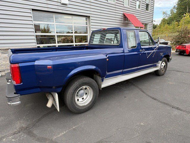 Used 1997 Ford F350 2WD SuperCab DRW image 2