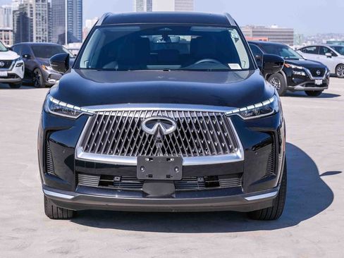 Used 2026 INFINITI QX60 Luxe w/ Cargo Package FWD image 2