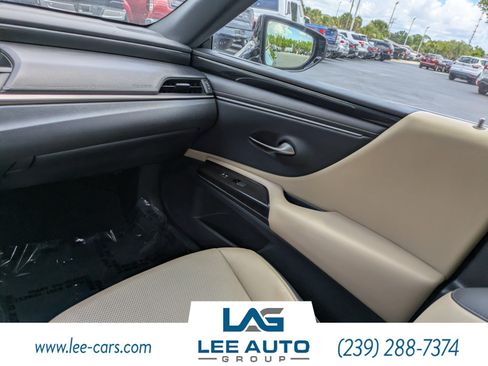 Used 2019 Lexus ES 350 w/ Accessory Package 2 FWD image 14