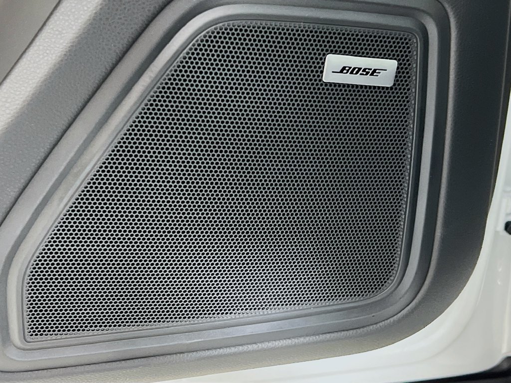 Certified 2026 Porsche Macan AWD/4WD image 21