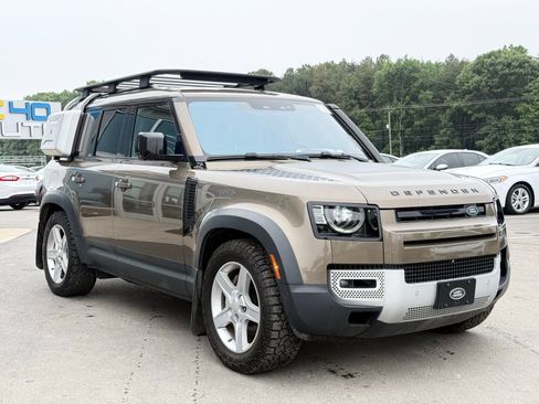 Used 2020 Land Rover Defender 110 SE AWD/4WD image 7