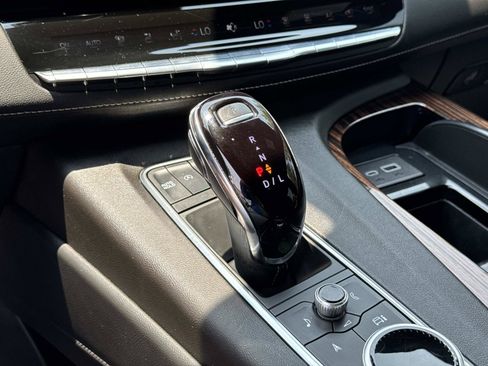 Used 2024 Cadillac Escalade Premium Luxury w/ LPO, Floor Liner Package AWD/4WD image 23