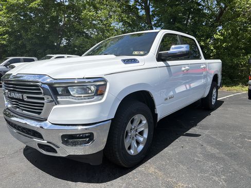 Certified 2023 RAM 1500 Laramie AWD/4WD image 3
