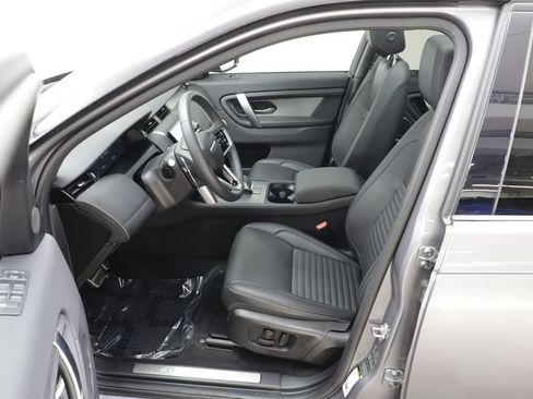 Used 2025 Land Rover Discovery Sport Dynamic SE AWD/4WD image 6
