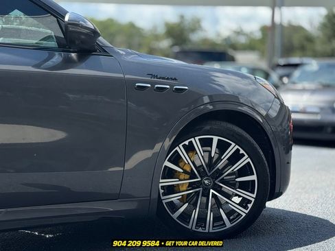 Used 2023 Maserati Grecale Modena AWD/4WD image 8
