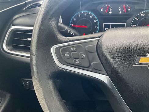 Used 2018 Chevrolet Equinox LT FWD image 24