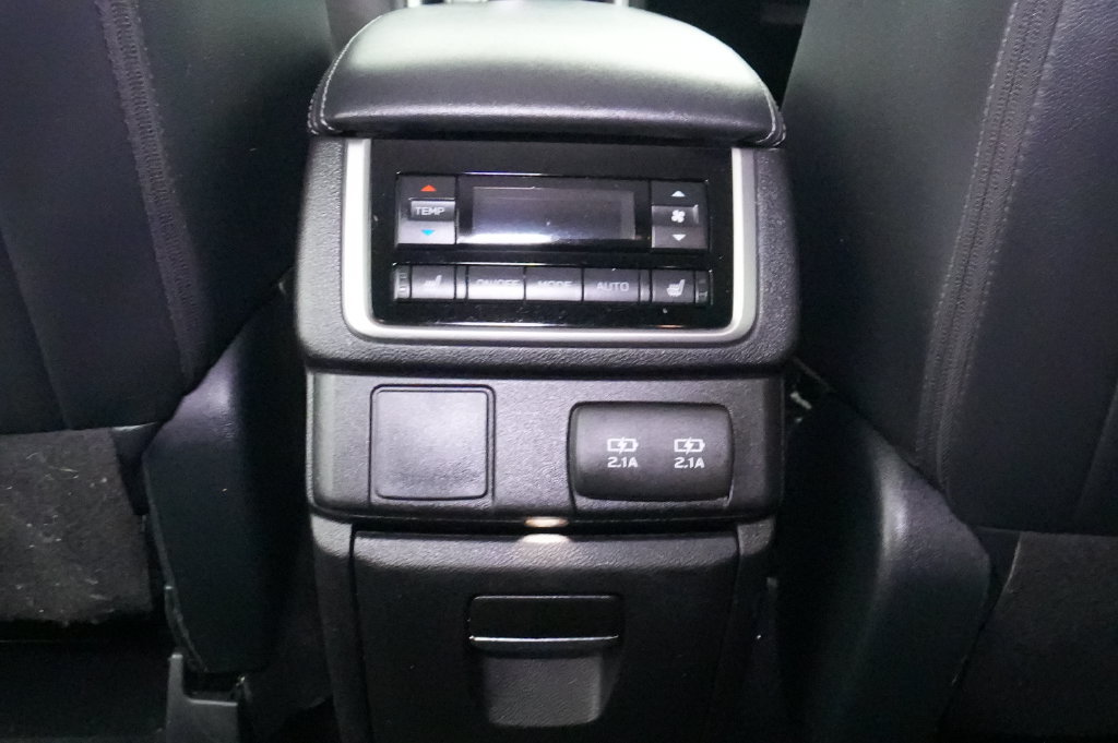 Used 2019 Subaru Ascent Limited w/ Popular Package #3 AWD/4WD image 22