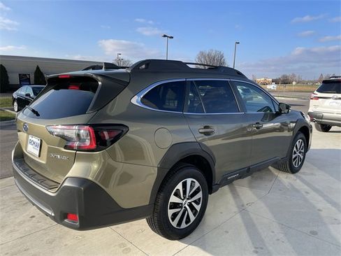 Certified 2023 Subaru Outback Premium image 5