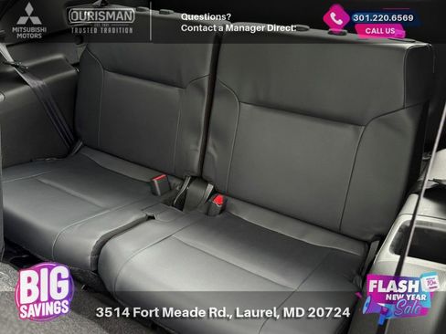 New 2025 Mitsubishi Outlander SE image 15