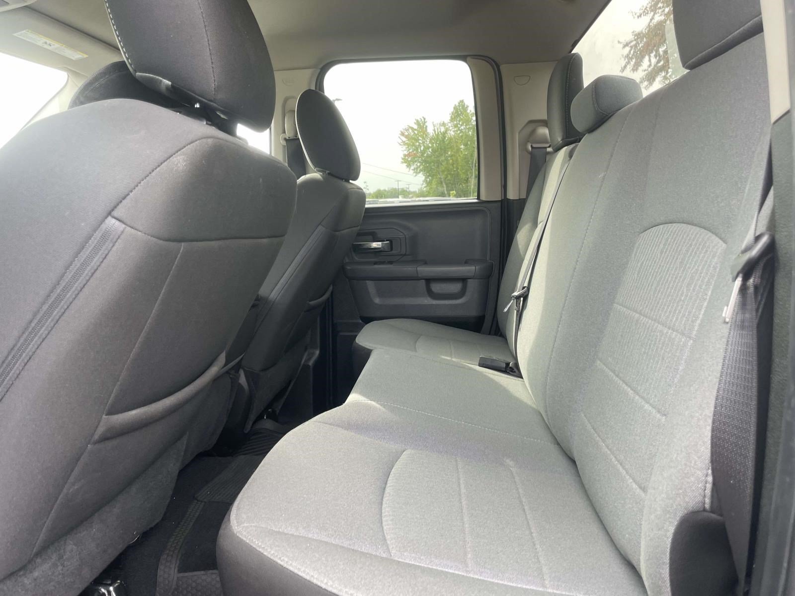 Used 2024 RAM 1500 Classic SLT AWD/4WD image 9