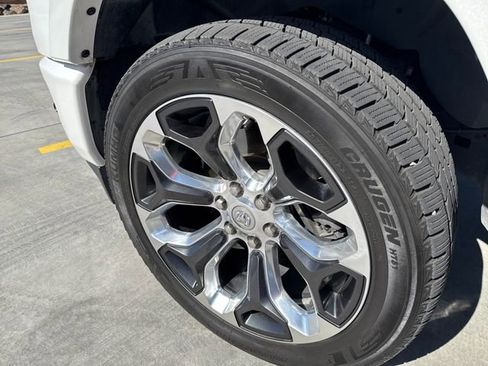 Used 2021 RAM 1500 Limited AWD/4WD image 18