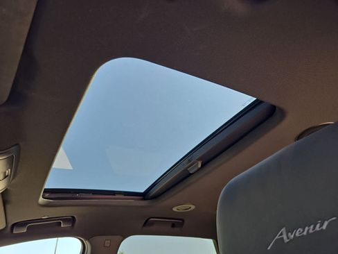 Used 2023 Buick Enclave Avenir w/ Avenir Technology Package AWD/4WD image 17
