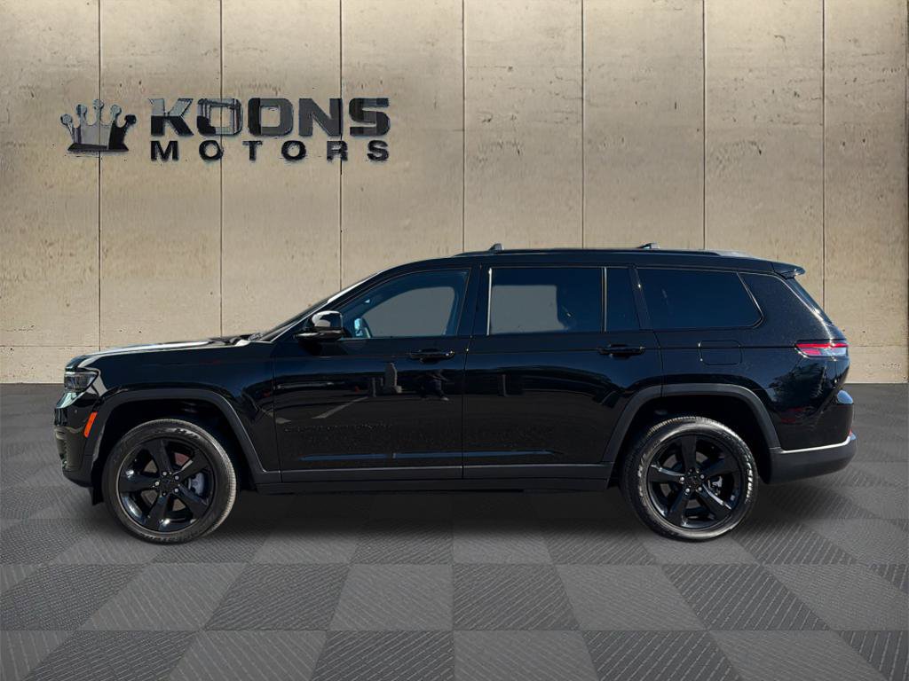 Used 2024 Jeep Grand Cherokee L Altitude AWD/4WD image 2
