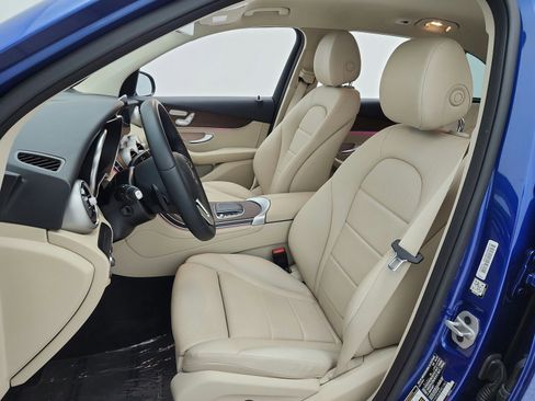 Used 2022 Mercedes-Benz GLC 300 image 10