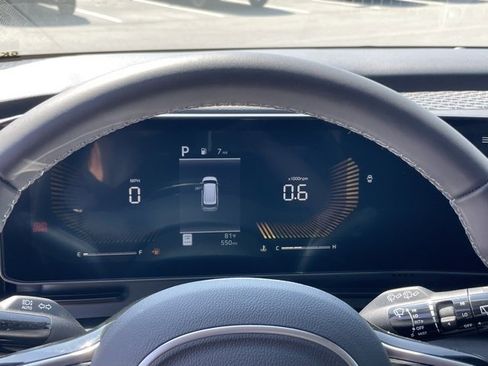 New 2026 Kia Carnival EX image 12